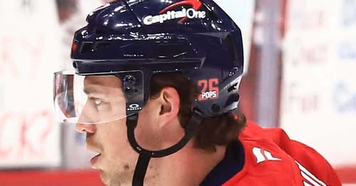 Washington Capitals Honor Late Father of Nic Dowd in Heartfelt Season-Opening Tribute